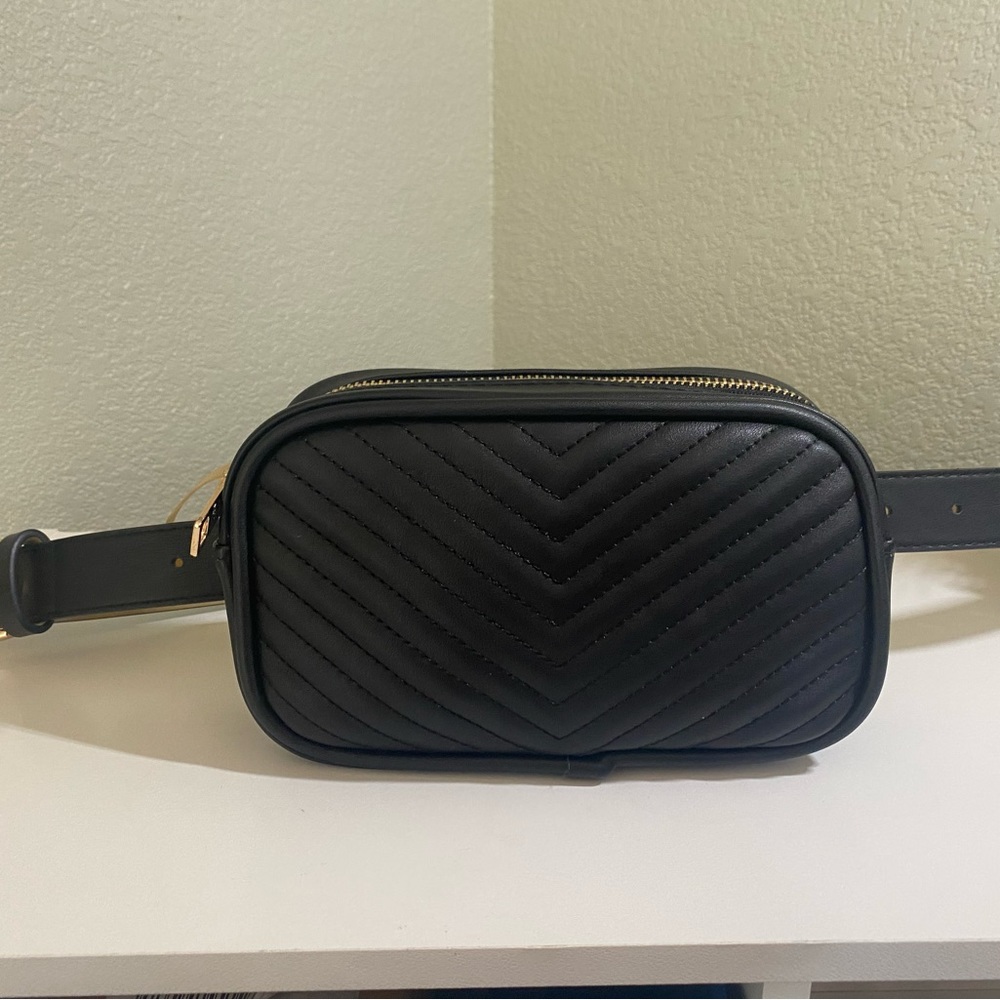 Steve Madden Quilted belt bag.